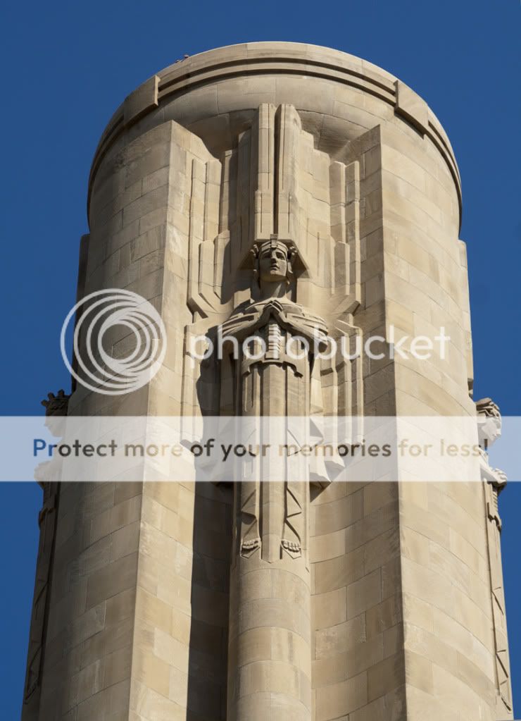 IMAGE: http://i313.photobucket.com/albums/ll385/kscuda/canon/1e6782cf.jpg