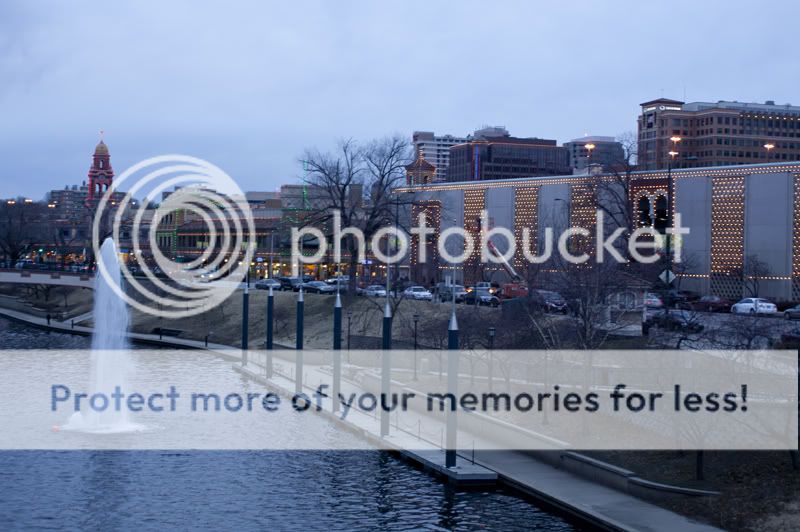 IMAGE: http://i313.photobucket.com/albums/ll385/kscuda/canon/5cd568f5.jpg